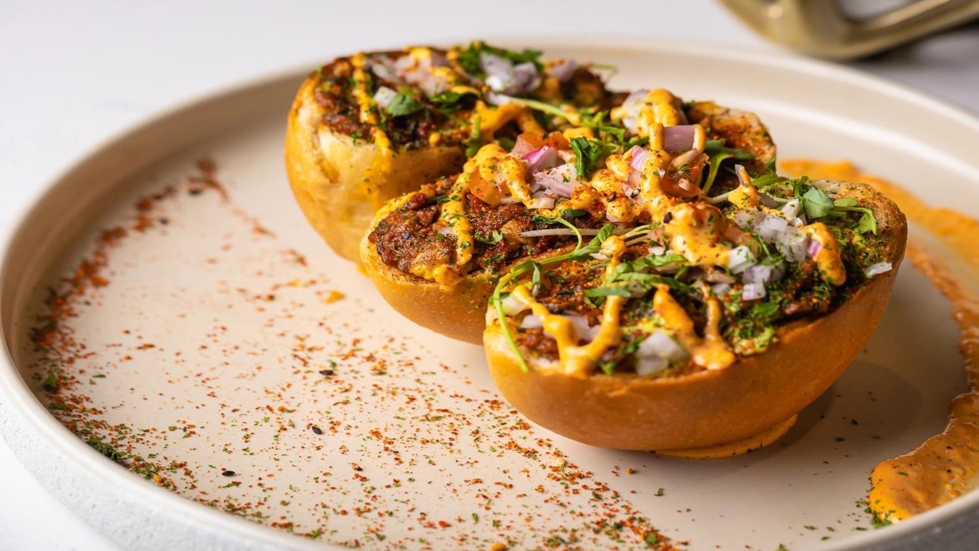 Novotel Mumbai International Airport Εξωτερικό φωτογραφία A paneer tikka masala